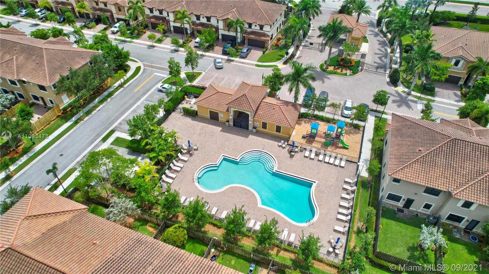 Small Image of 8448 BLUE COVE WAY, Parkland Number 45