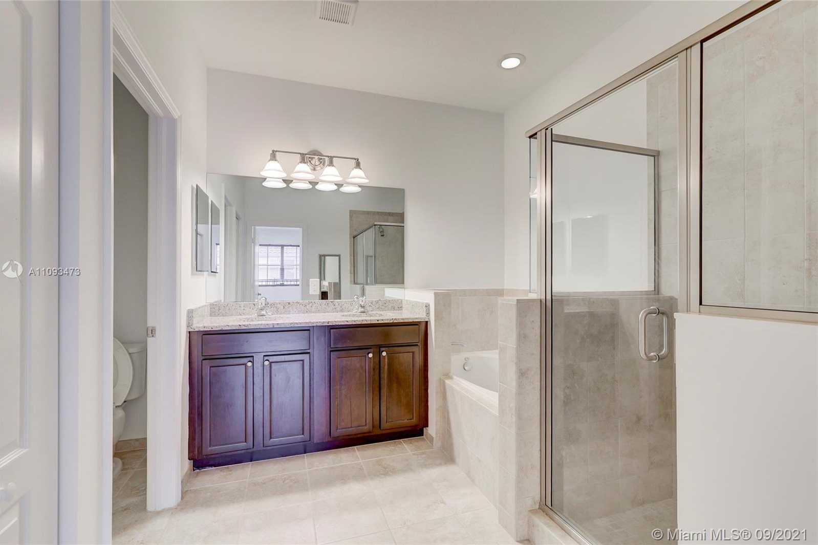 Small Image of 8448 BLUE COVE WAY, Parkland Number 7
