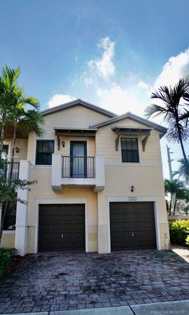 Small Image of 5805 N W 104th path, Doral, FL 33178, USA Number 2