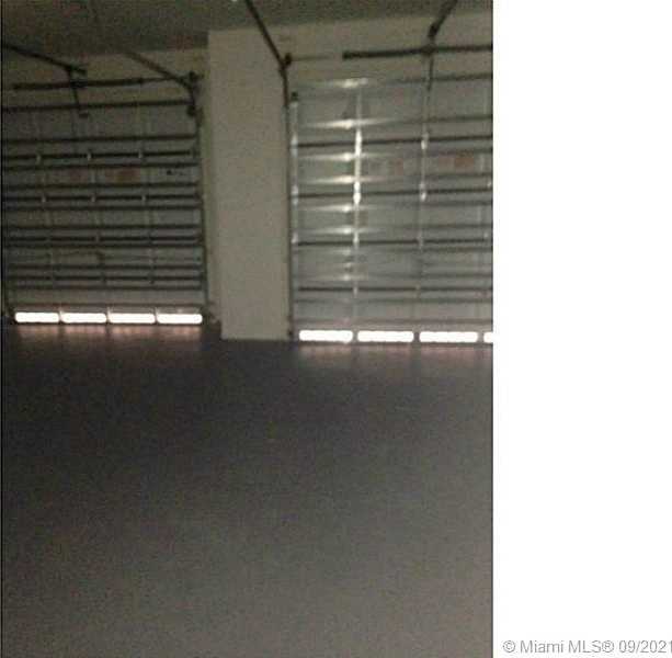 Small Image of 5805 N W 104th path, Doral, FL 33178, USA Number 24