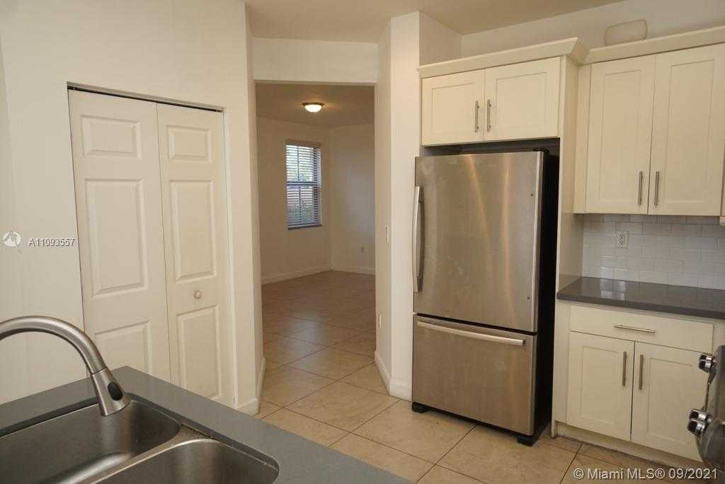 Small Image of 5805 N W 104th path, Doral, FL 33178, USA Number 5