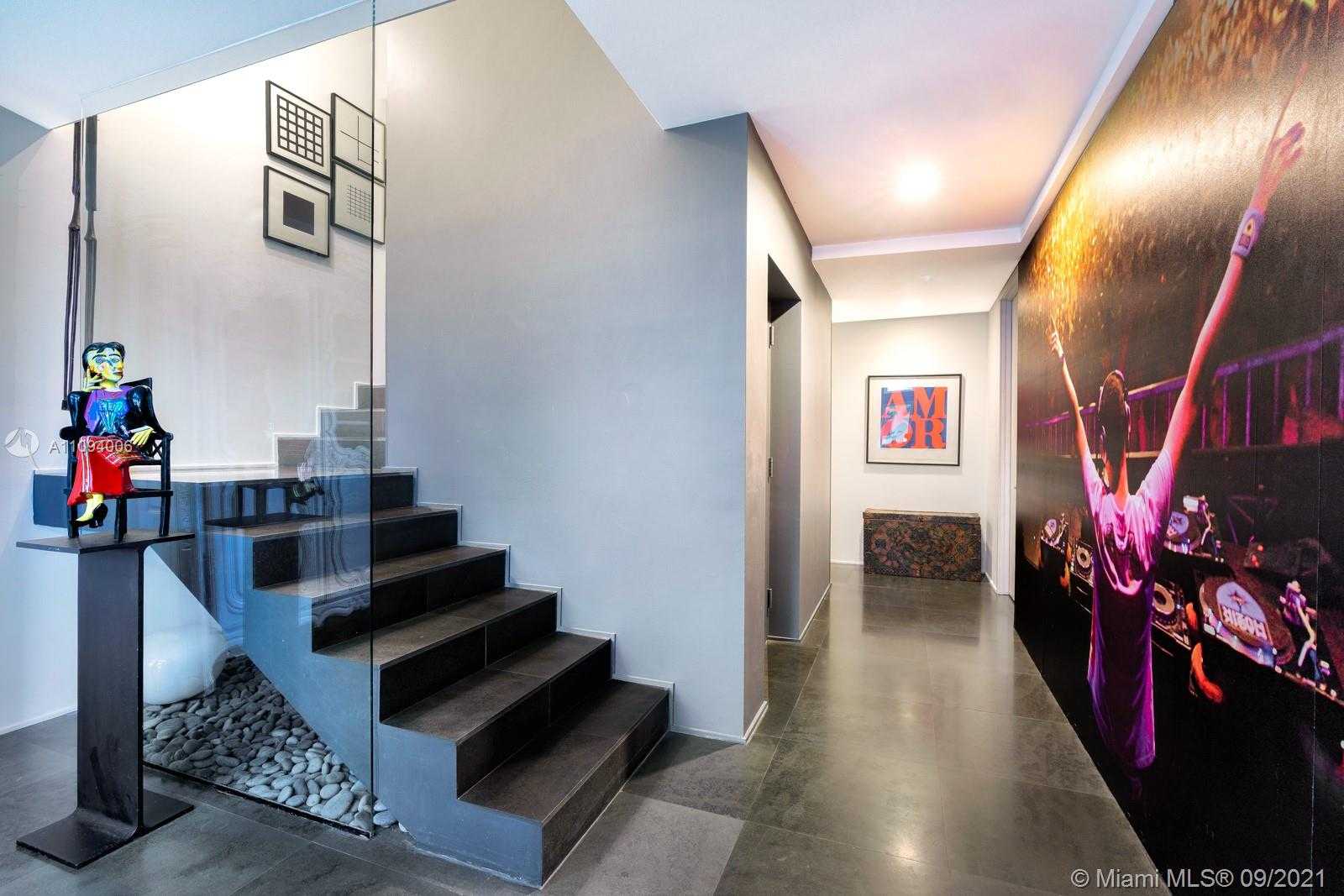 Small Image of 230 ARI WAY #230, Miami Beach Number 6