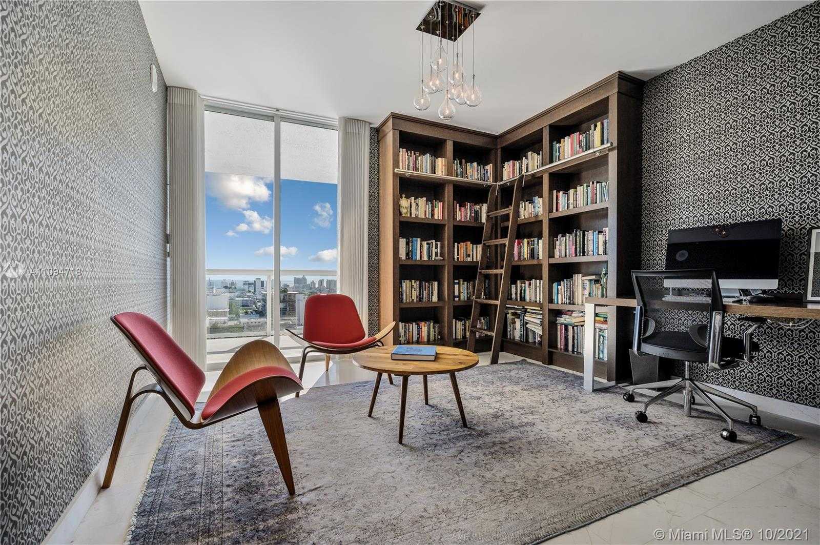 Small Image of 10 VENETIAN WAY #2204, Miami Beach Number 20