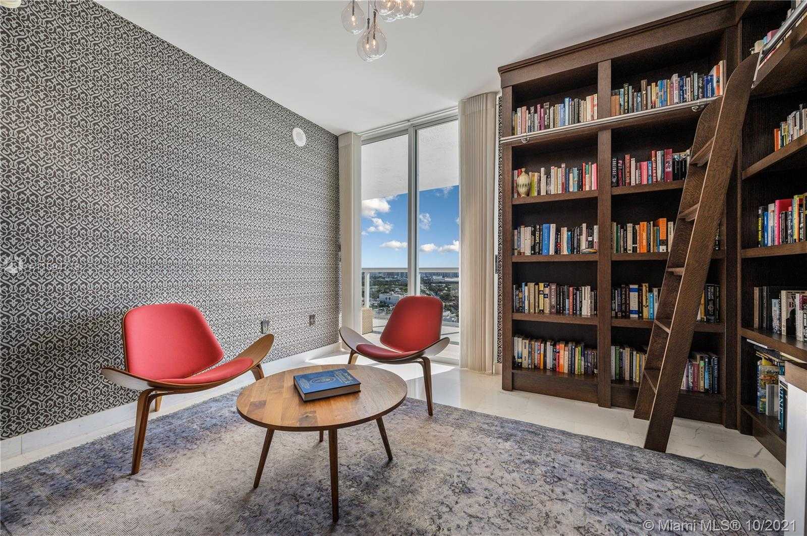 Small Image of 10 VENETIAN WAY #2204, Miami Beach Number 21