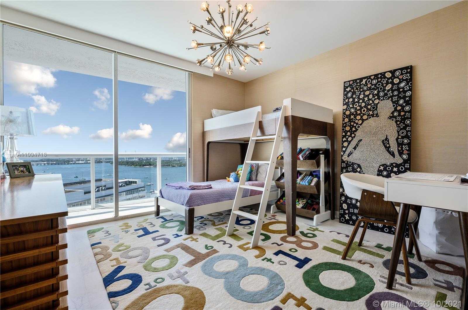 Small Image of 10 VENETIAN WAY #2204, Miami Beach Number 31