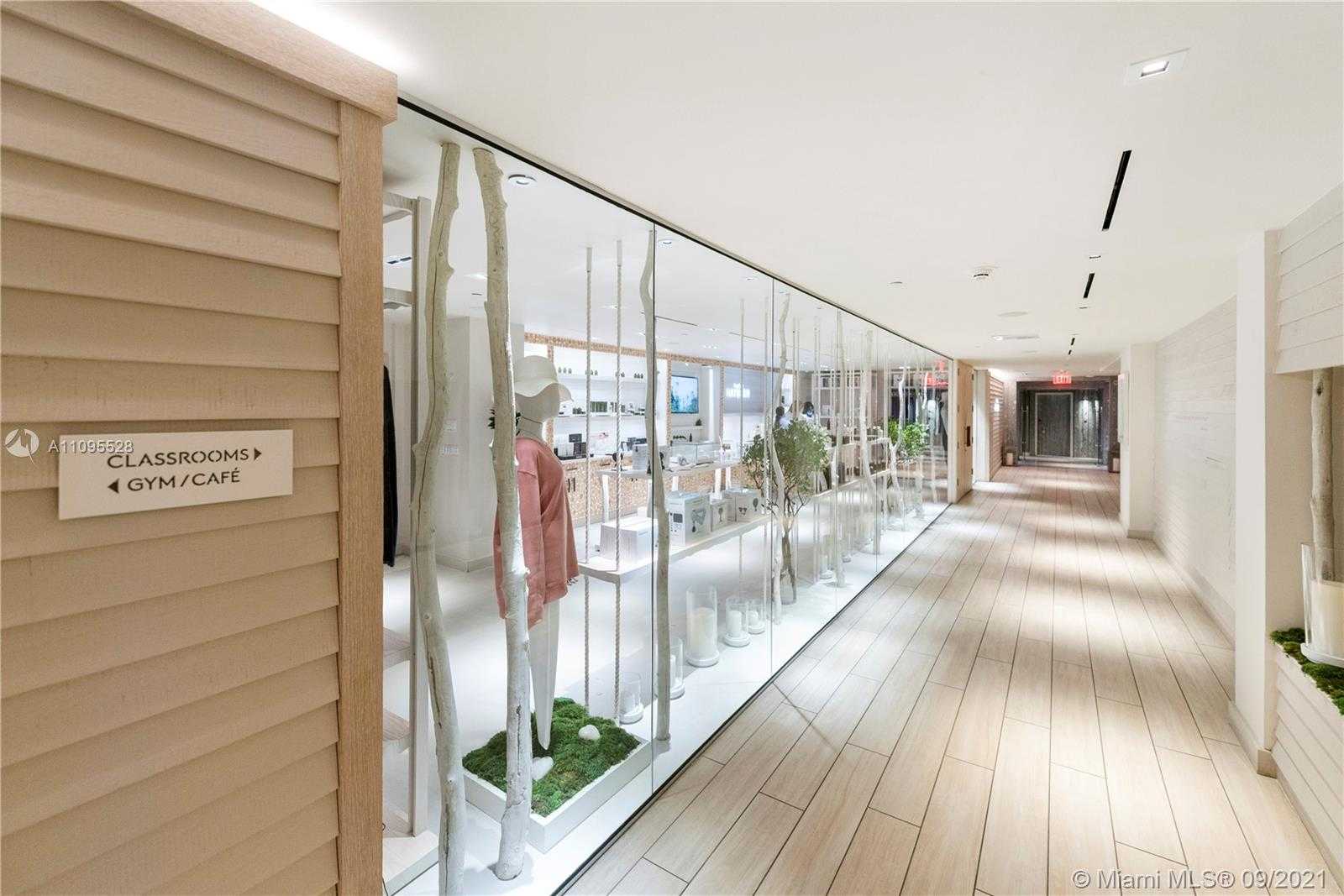 Small Image of 2301 COLLINS AVE #325, Miami Beach Number 29
