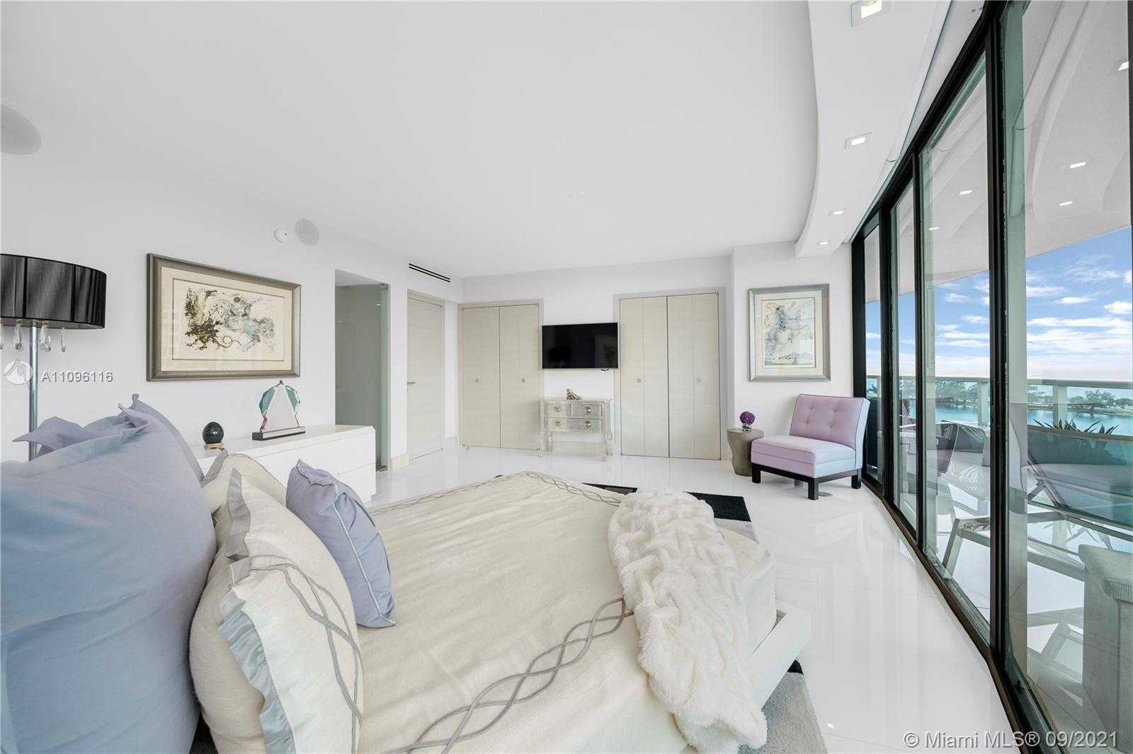 Small Image of 2127 BRICKELL AVE #1602, Miami Beach Number 25
