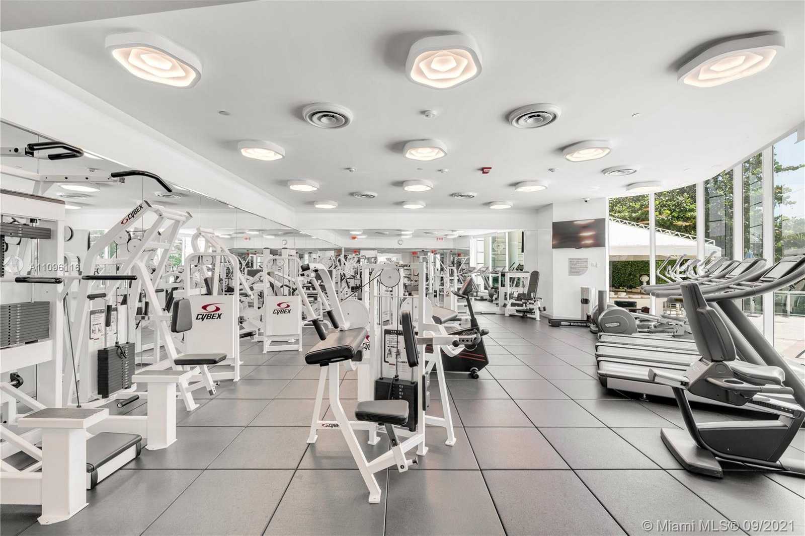 Small Image of 2127 BRICKELL AVE #1602, Miami Beach Number 35