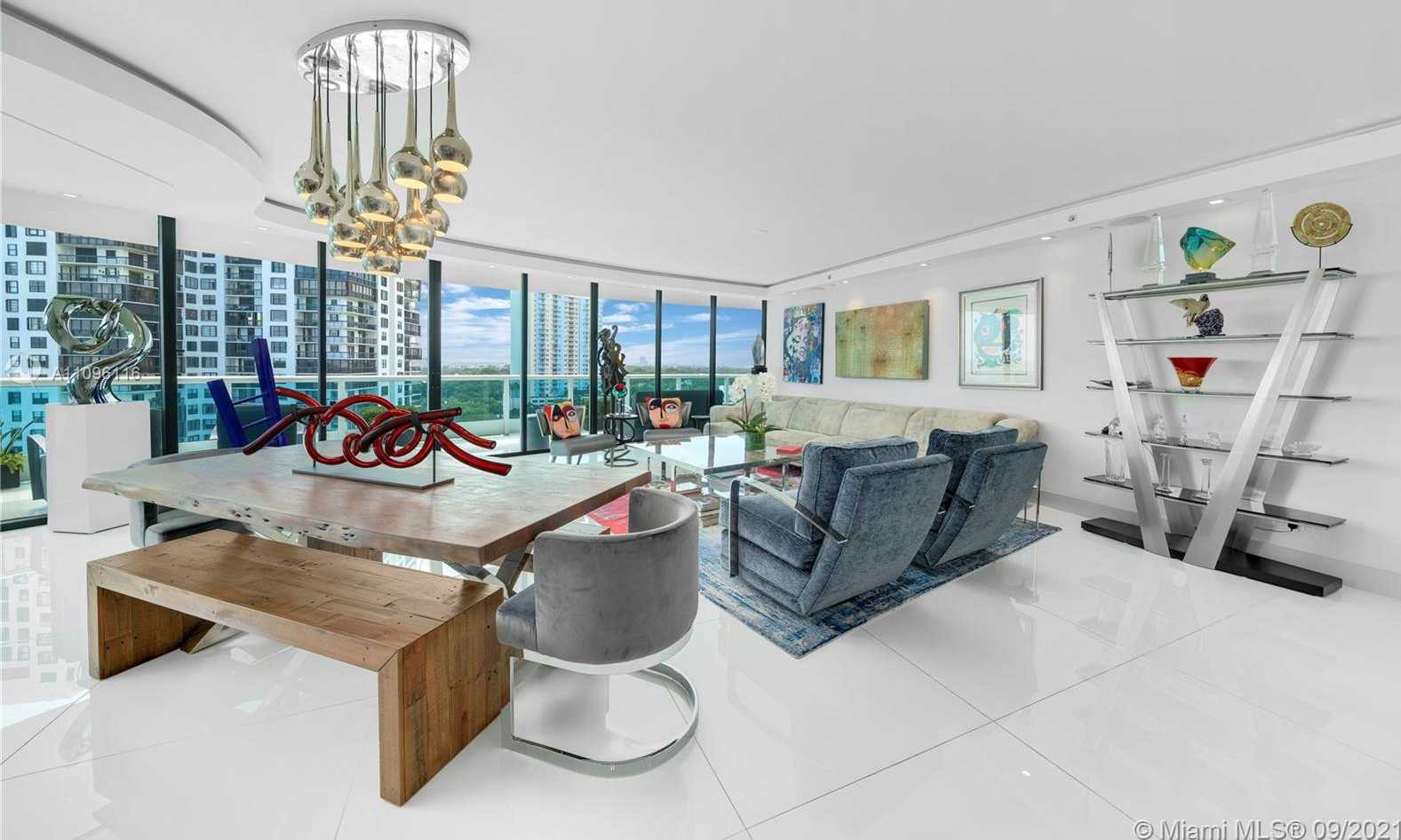 Small Image of 2127 BRICKELL AVE #1602, Miami Beach Number 6