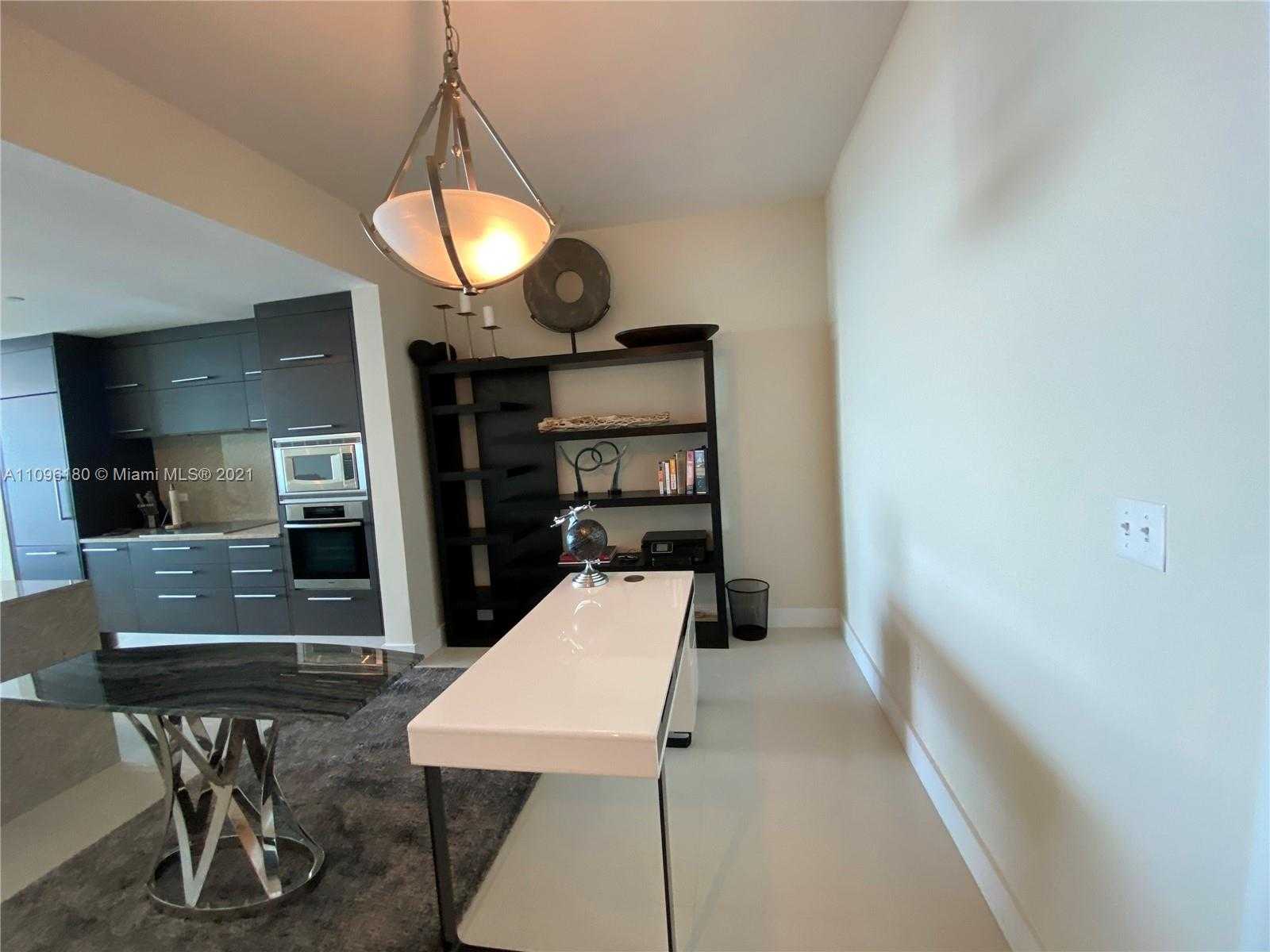 Small Image of 900 BISCAYNE BLVD #4907, Miami Number 4