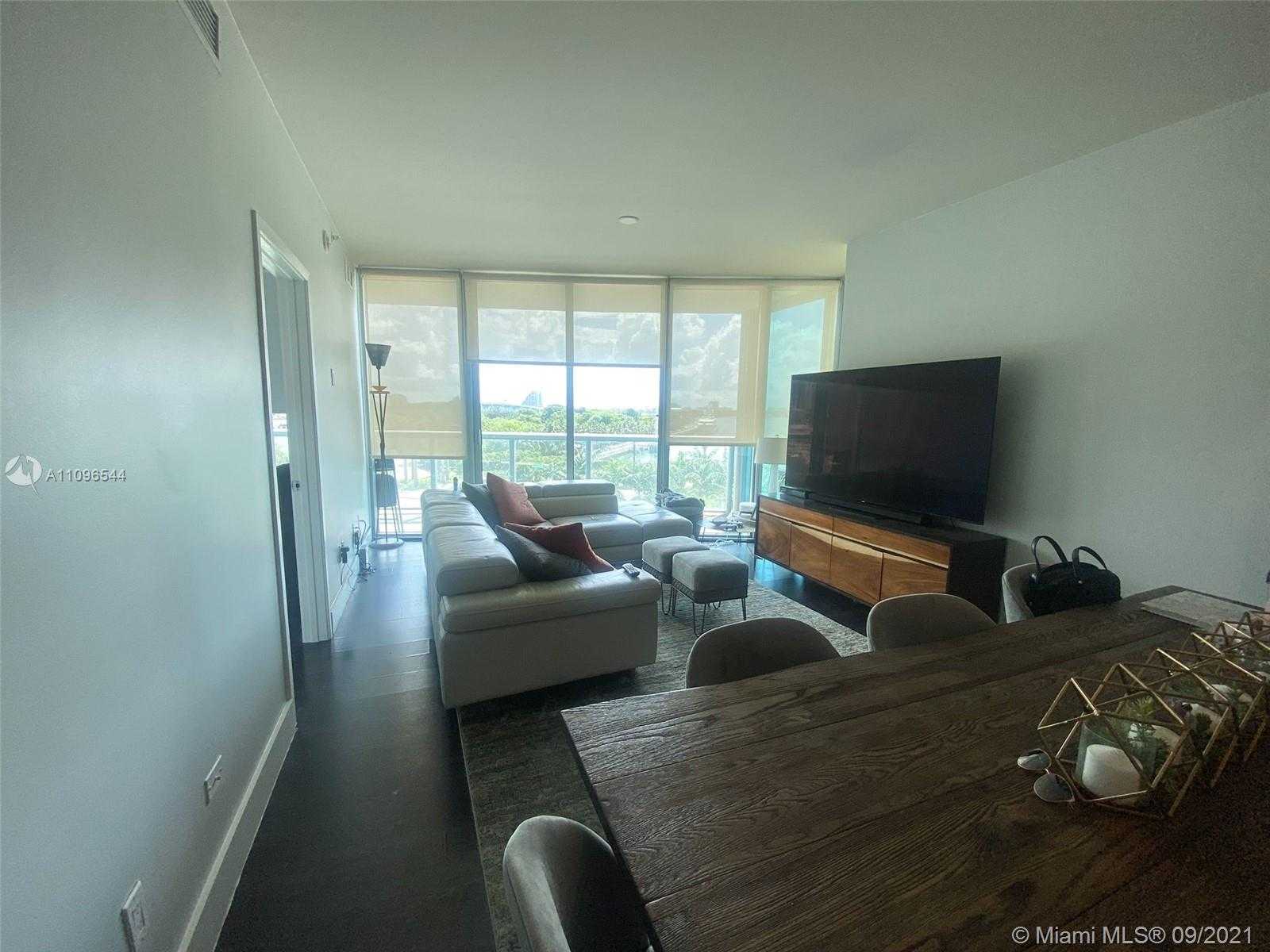 Small Image of 888 BISCAYNE BLVD #409, Miami Number 12