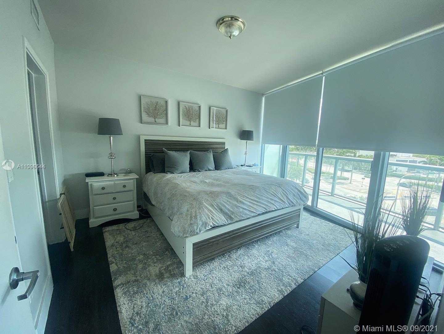 Small Image of 888 BISCAYNE BLVD #409, Miami Number 14