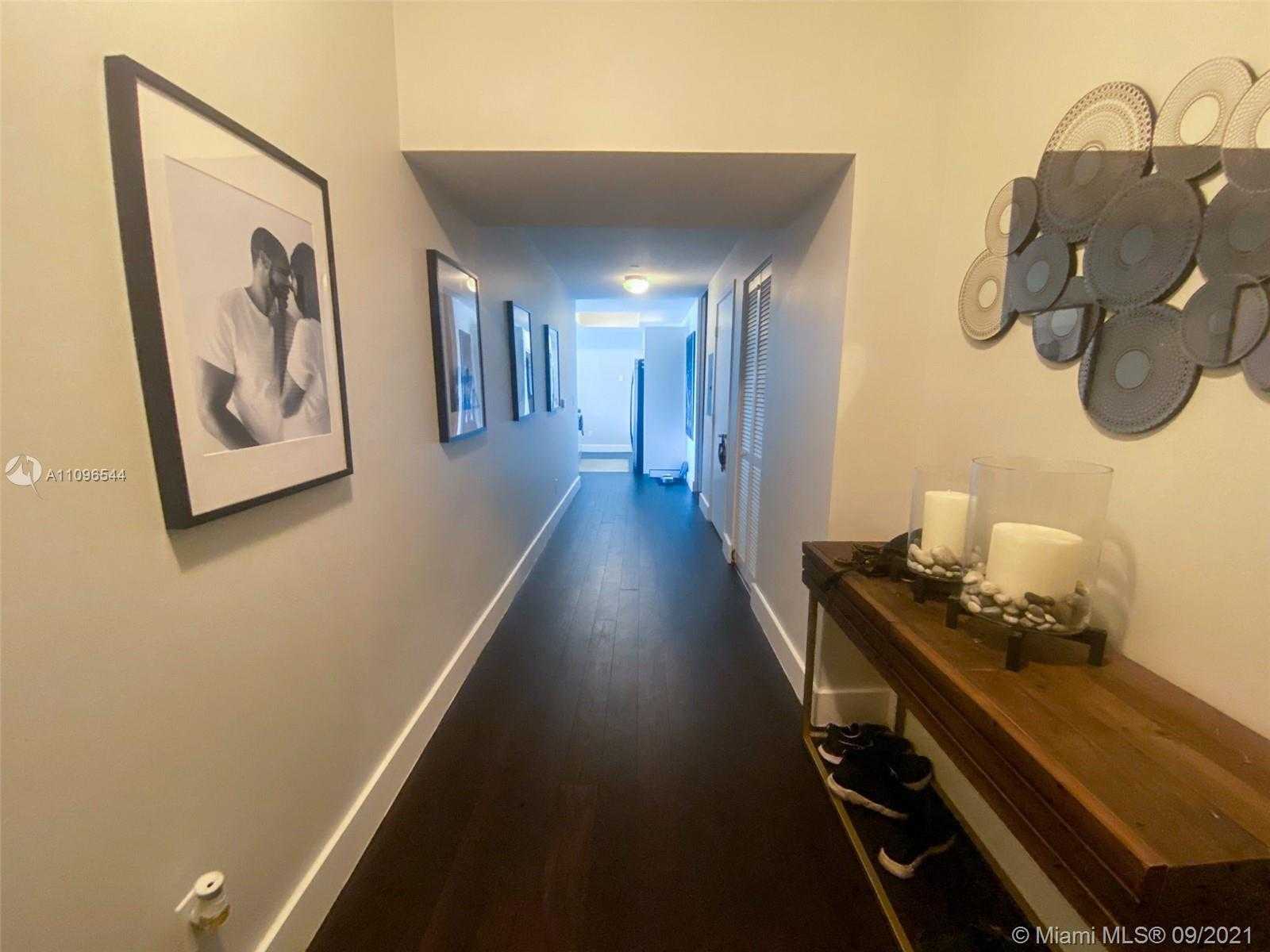Small Image of 888 BISCAYNE BLVD #409, Miami Number 5