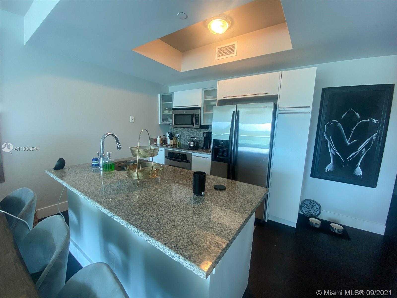 Small Image of 888 BISCAYNE BLVD #409, Miami Number 9