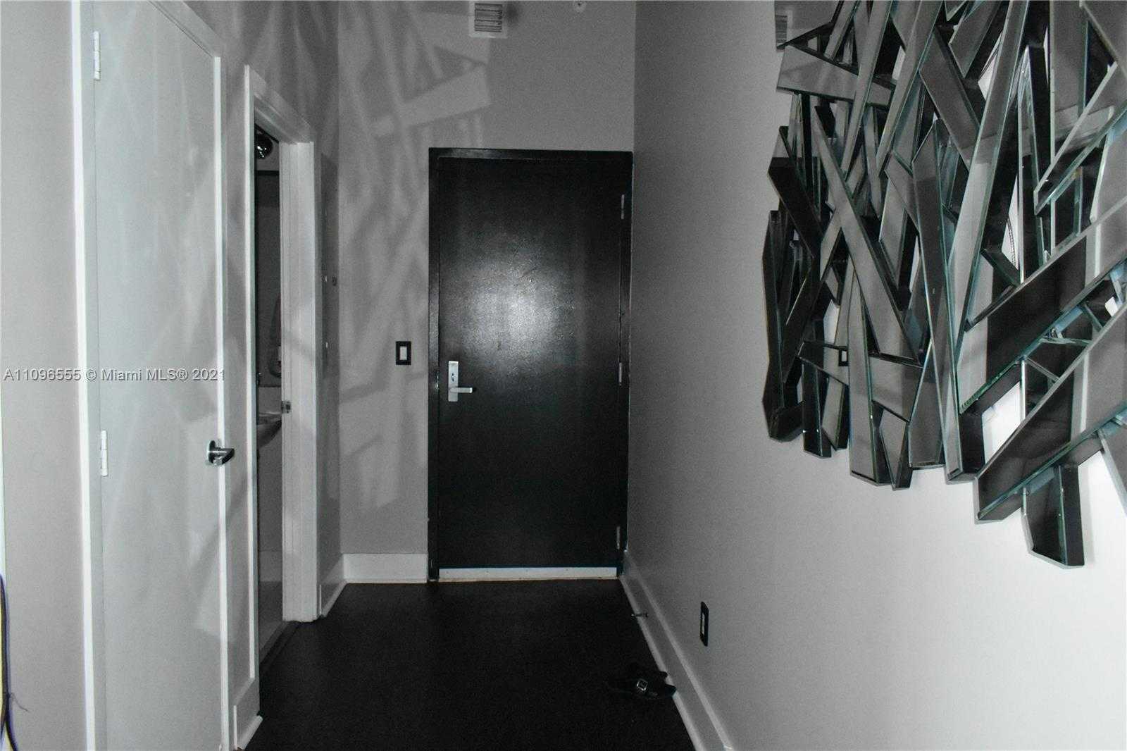 Small Image of 888 BISCAYNE BLVD #5704, Miami Number 6