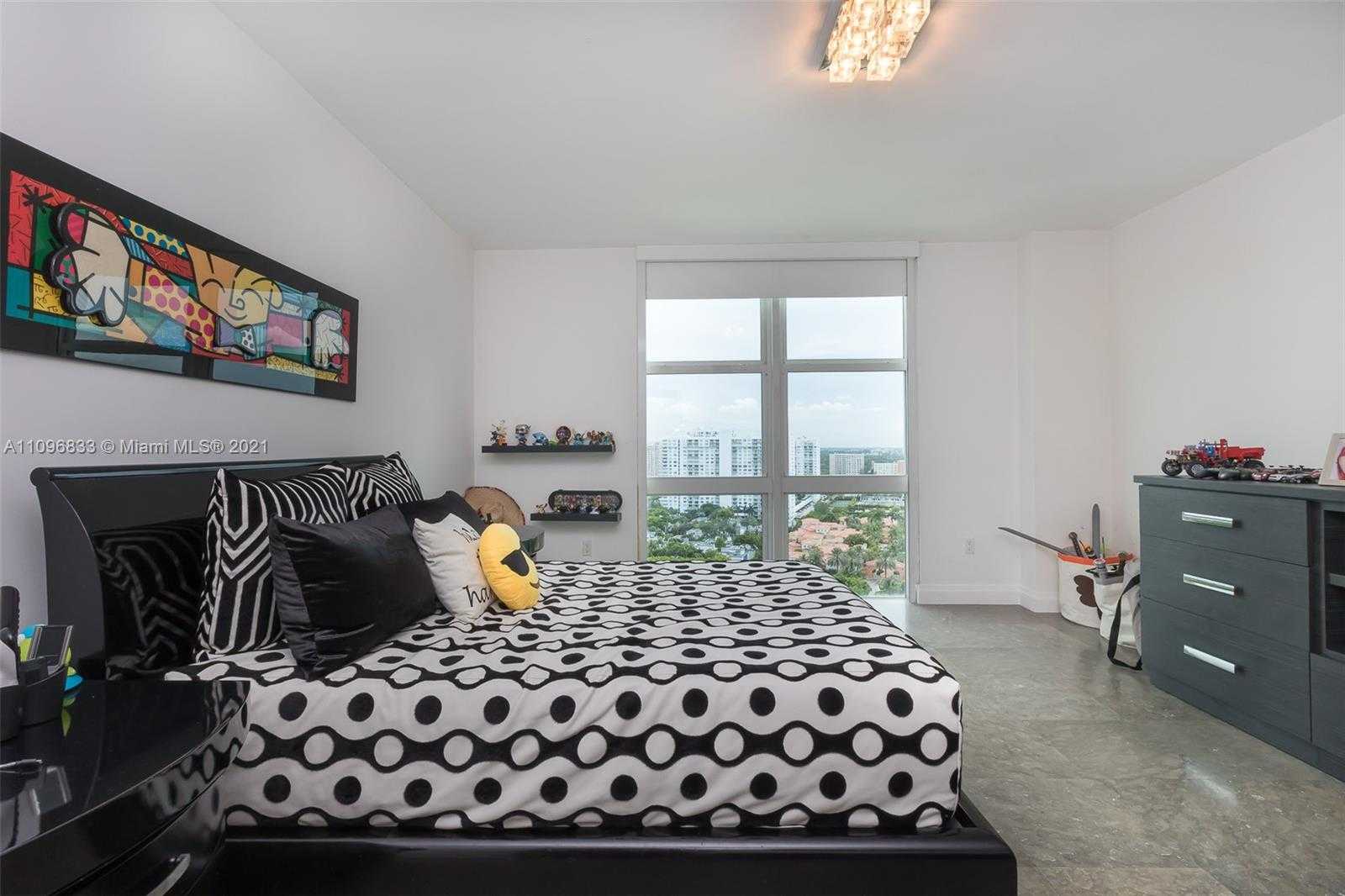 Small Image of 3301 NORTH EAST 183RD ST #1901, Aventura Number 16
