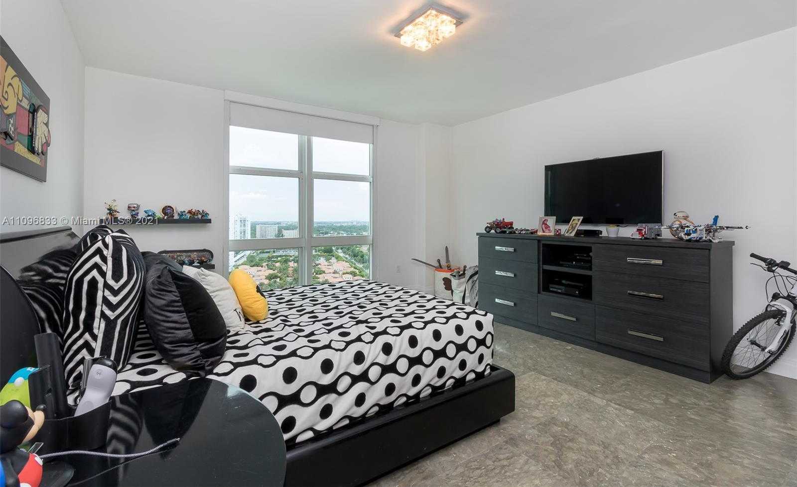 Small Image of 3301 NORTH EAST 183RD ST #1901, Aventura Number 17