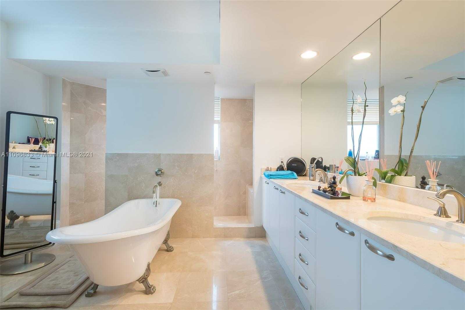 Small Image of 3301 NORTH EAST 183RD ST #1901, Aventura Number 22