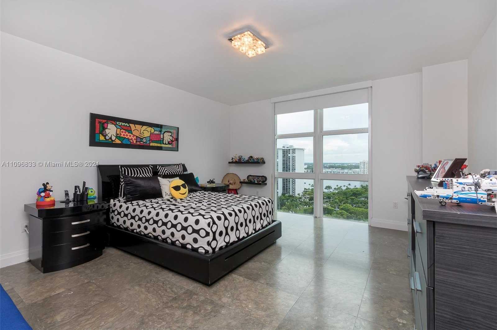 Small Image of 3301 NORTH EAST 183RD ST #1901, Aventura Number 23