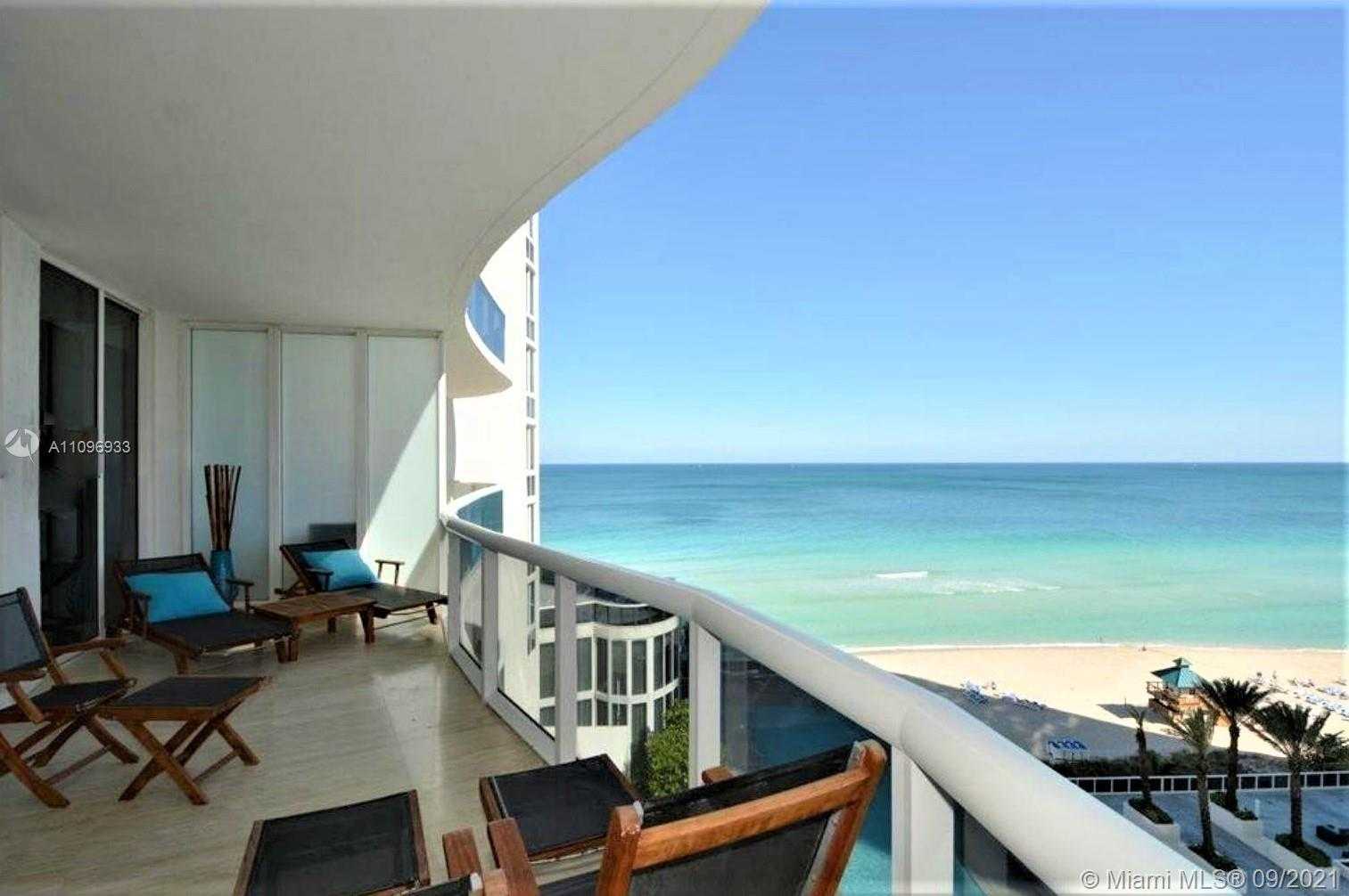 Small Image of 15901 COLLINS AVE #807, Sunny Isles Beach Number 12