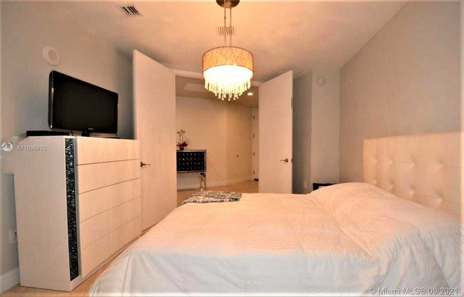 Small Image of 15901 COLLINS AVE #807, Sunny Isles Beach Number 19