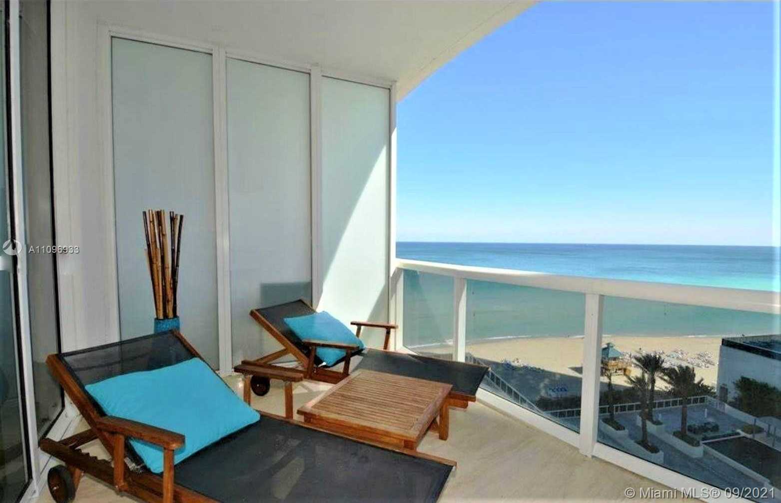Small Image of 15901 COLLINS AVE #807, Sunny Isles Beach Number 4