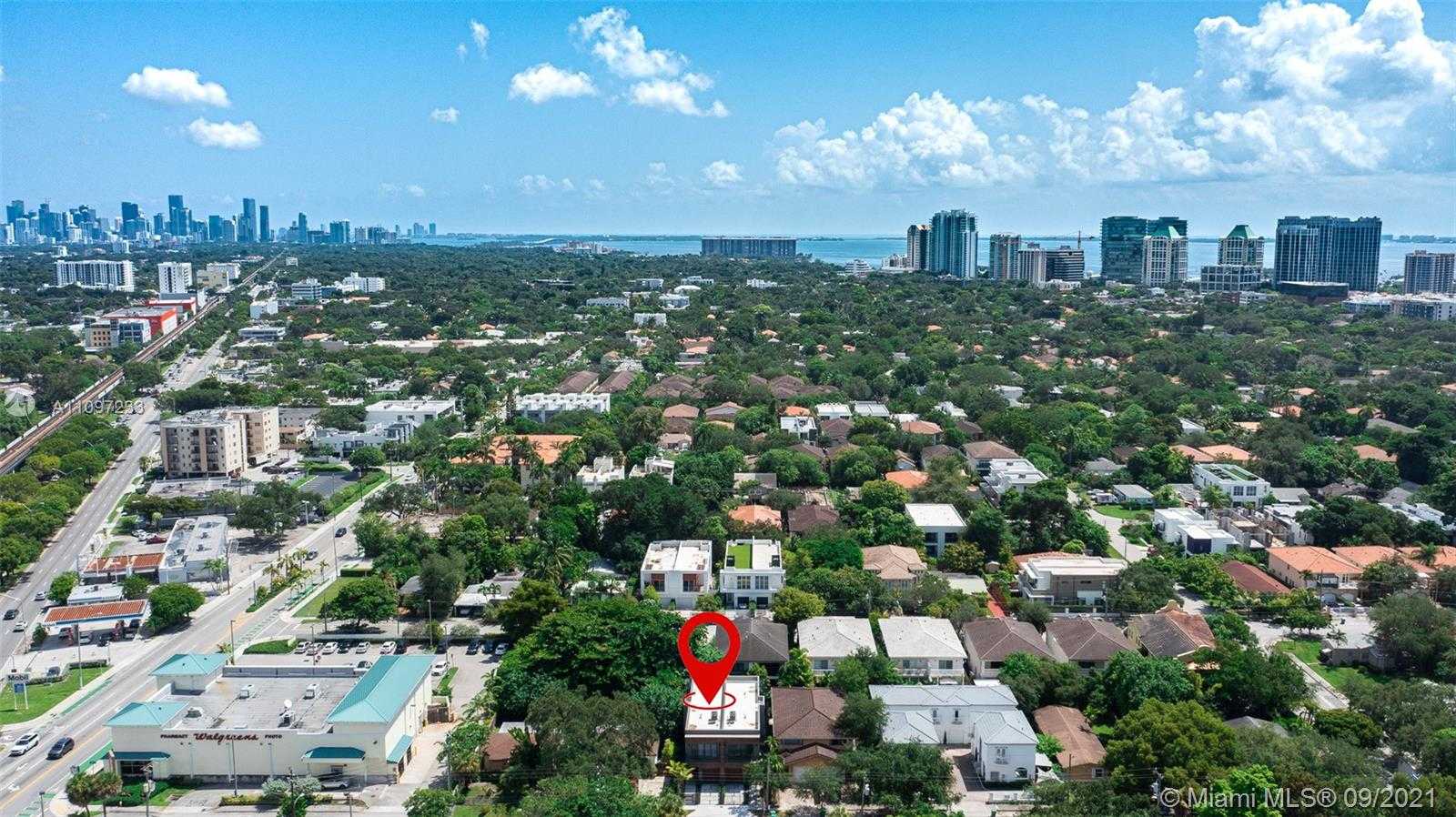 Small Image of 3041 HIBISCUS ST #B, Miami Number 19
