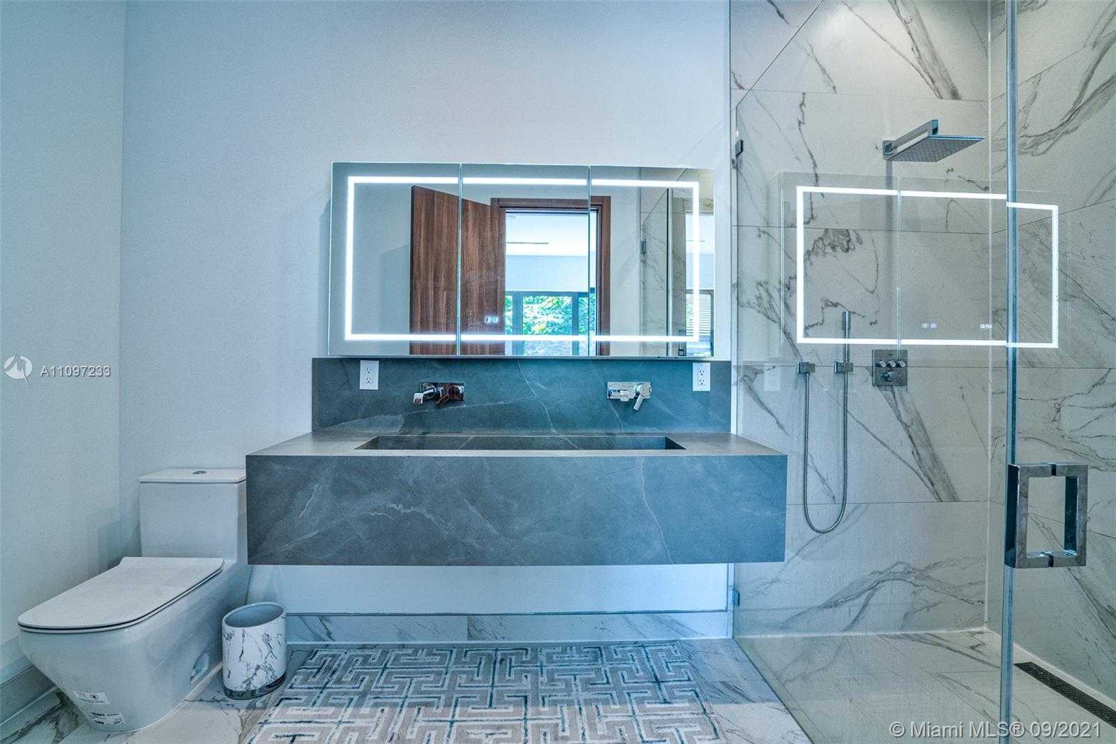 Small Image of 3041 HIBISCUS ST #B, Miami Number 9