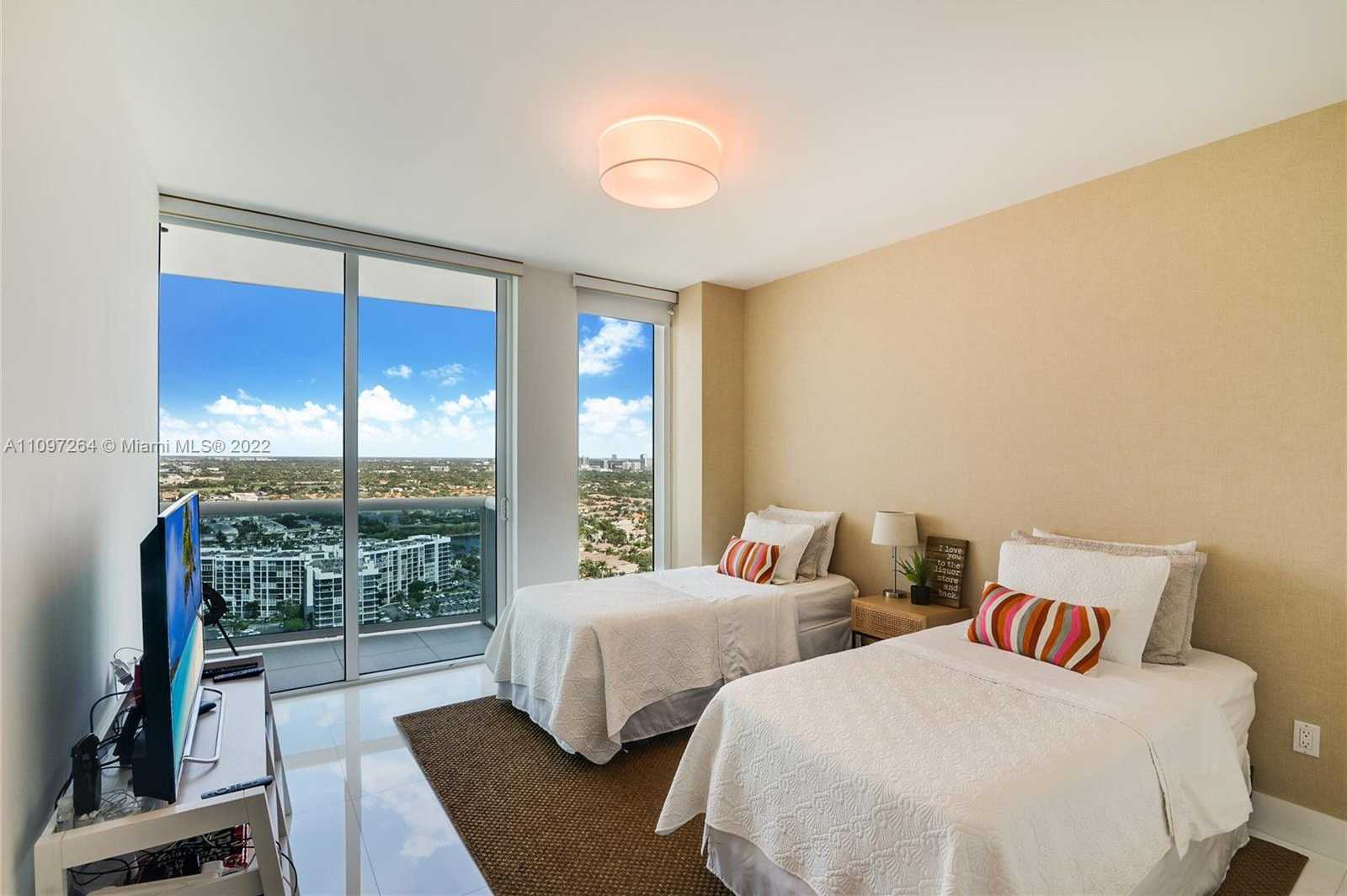Small Image of 2711 SOUTH OCEAN DR #2606, Hollywood Number 9