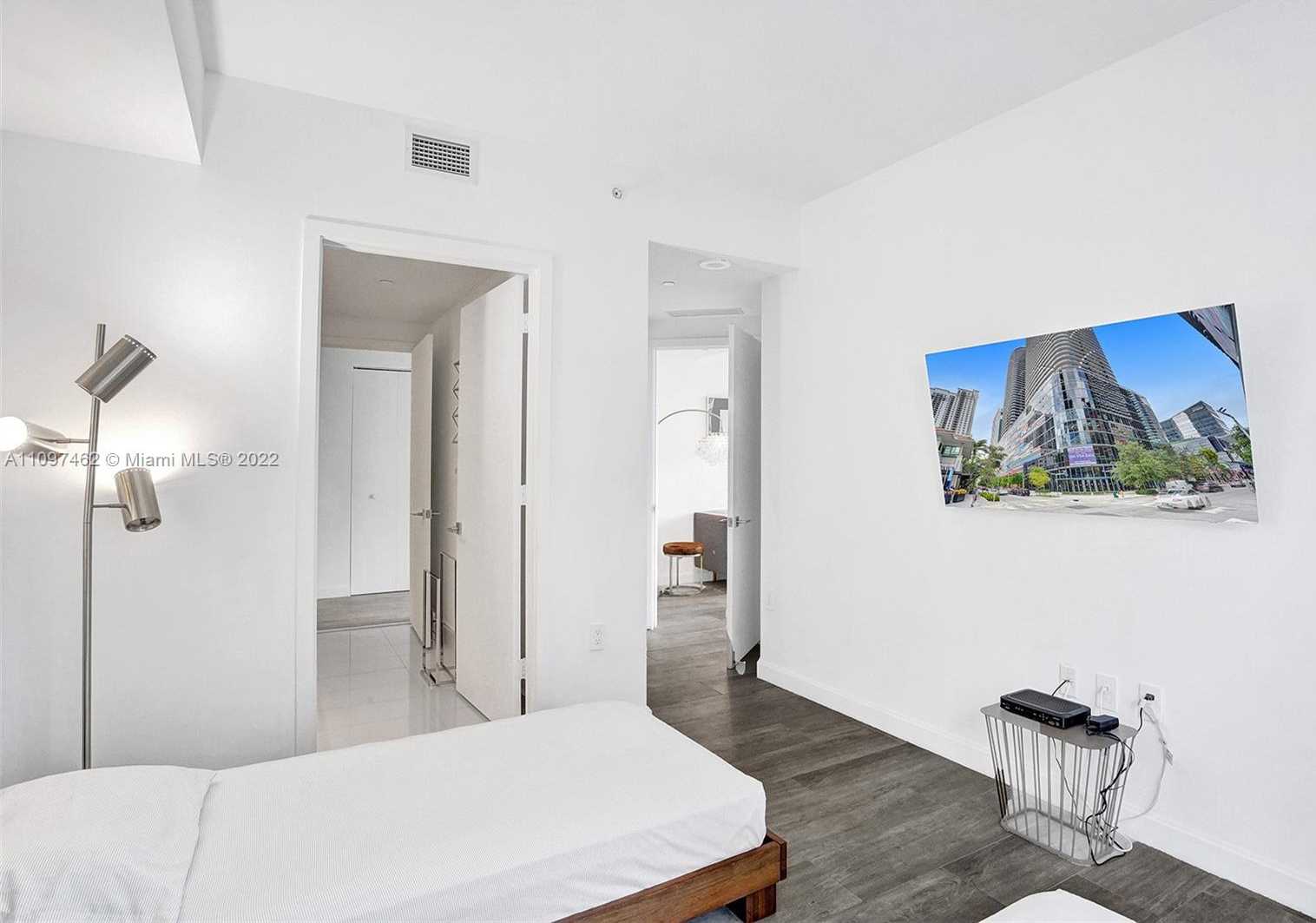 Small Image of 55 SOUTH WEST 9TH ST #1901, Miami Number 17