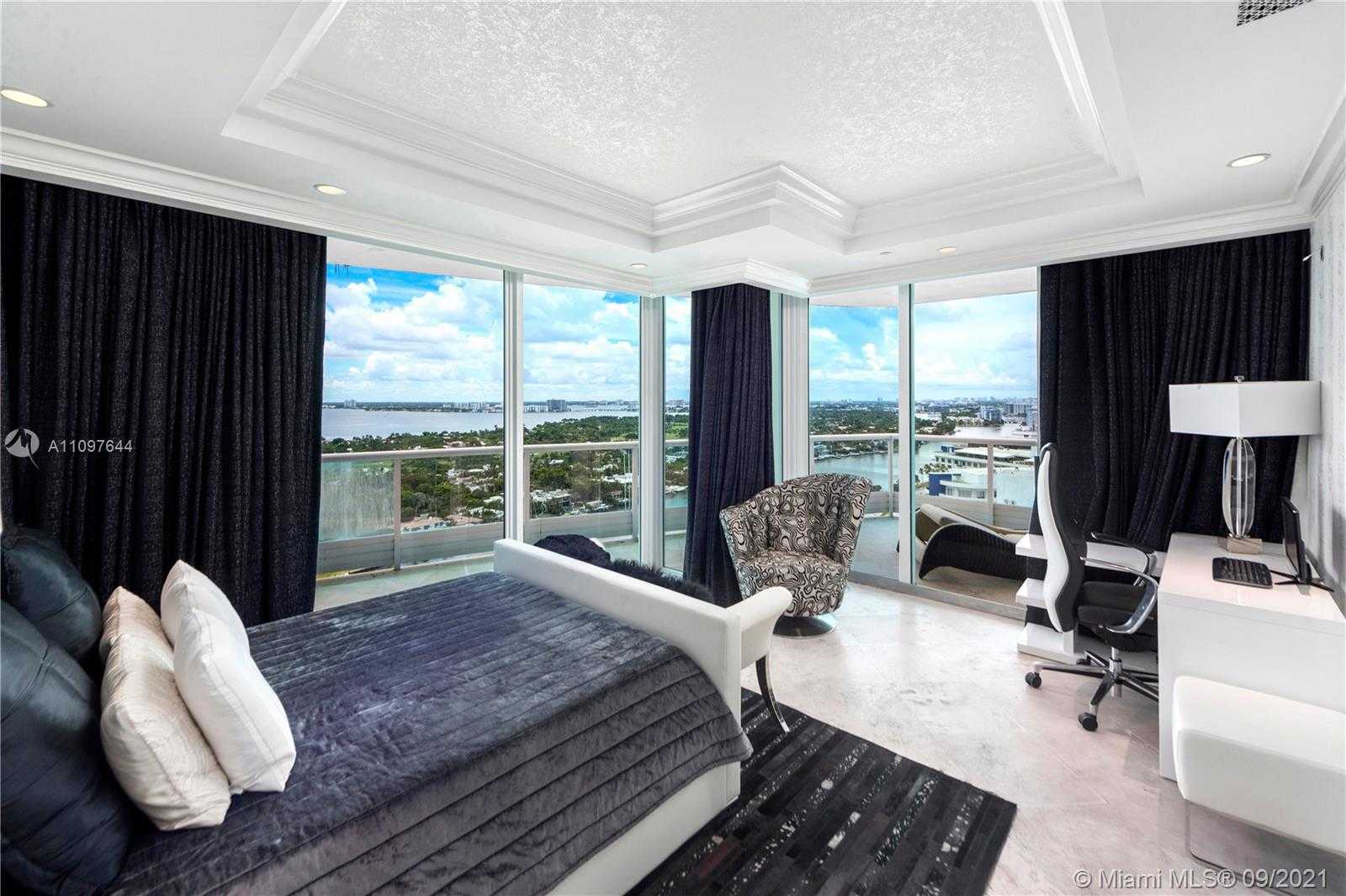 Small Image of 5025 COLLINS AVE #PH-2, Miami Beach Number 17