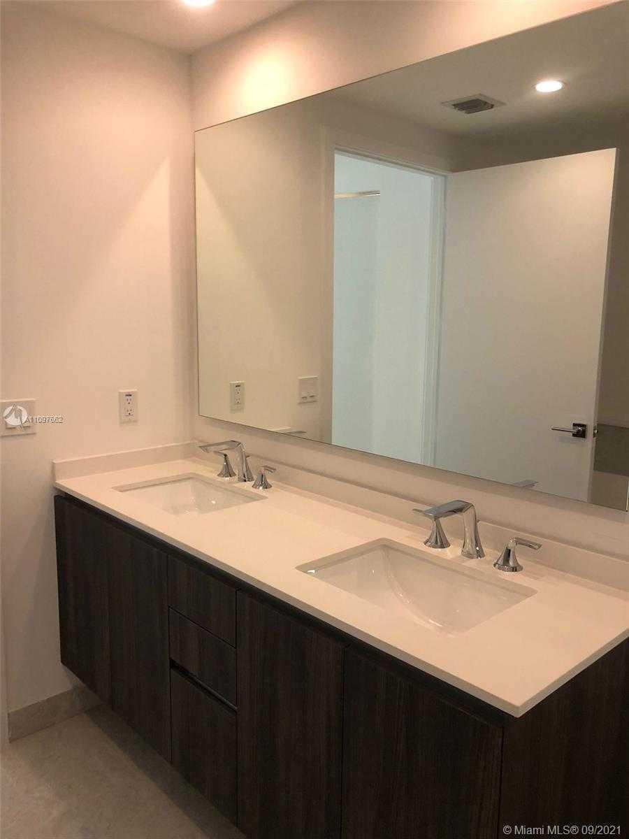 Small Image of 488 NORTH EAST 18TH ST #2606, Miami Number 9