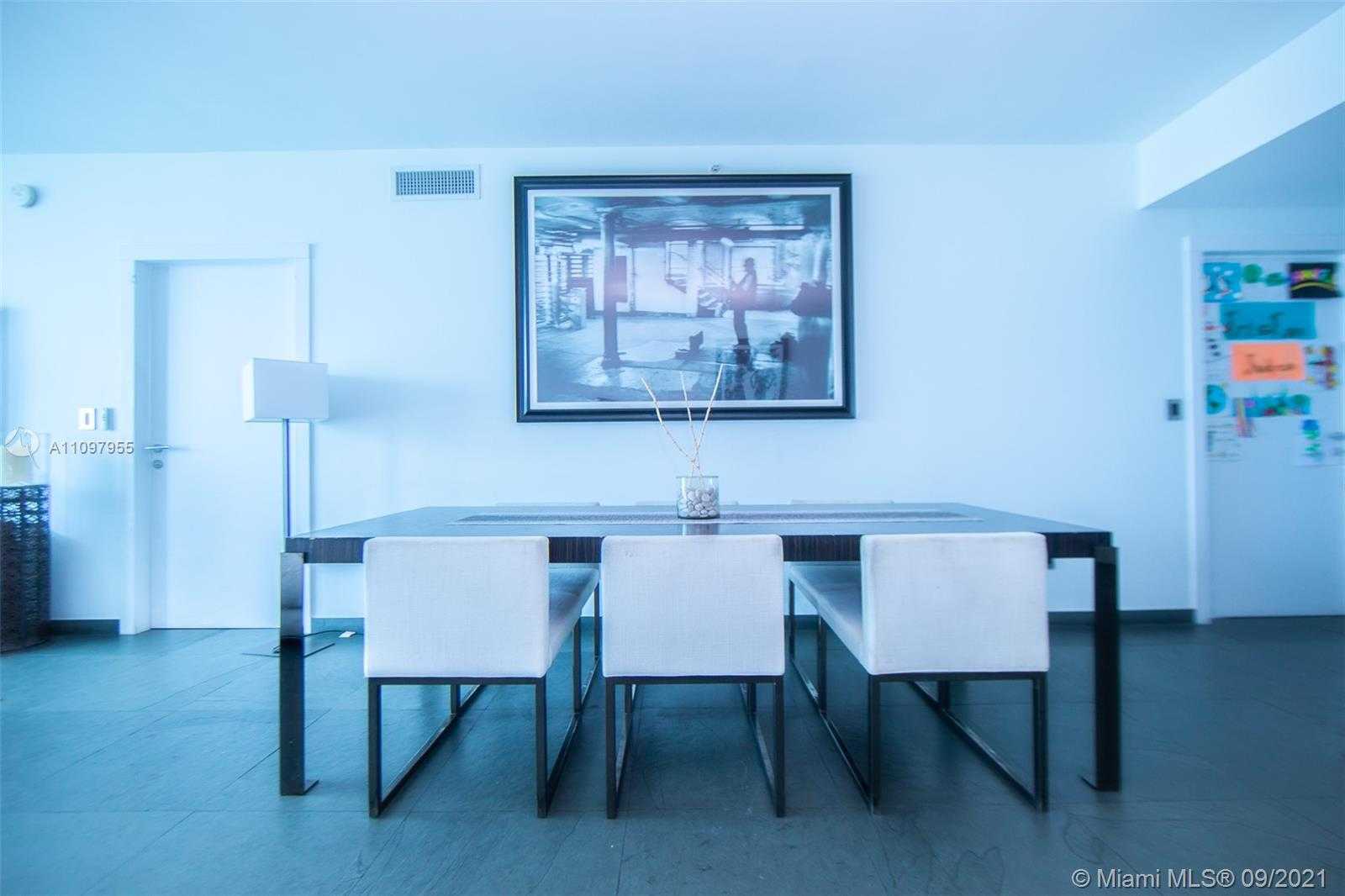 Small Image of 520 West Ave, Miami Beach, FL 33139, USA Number 8