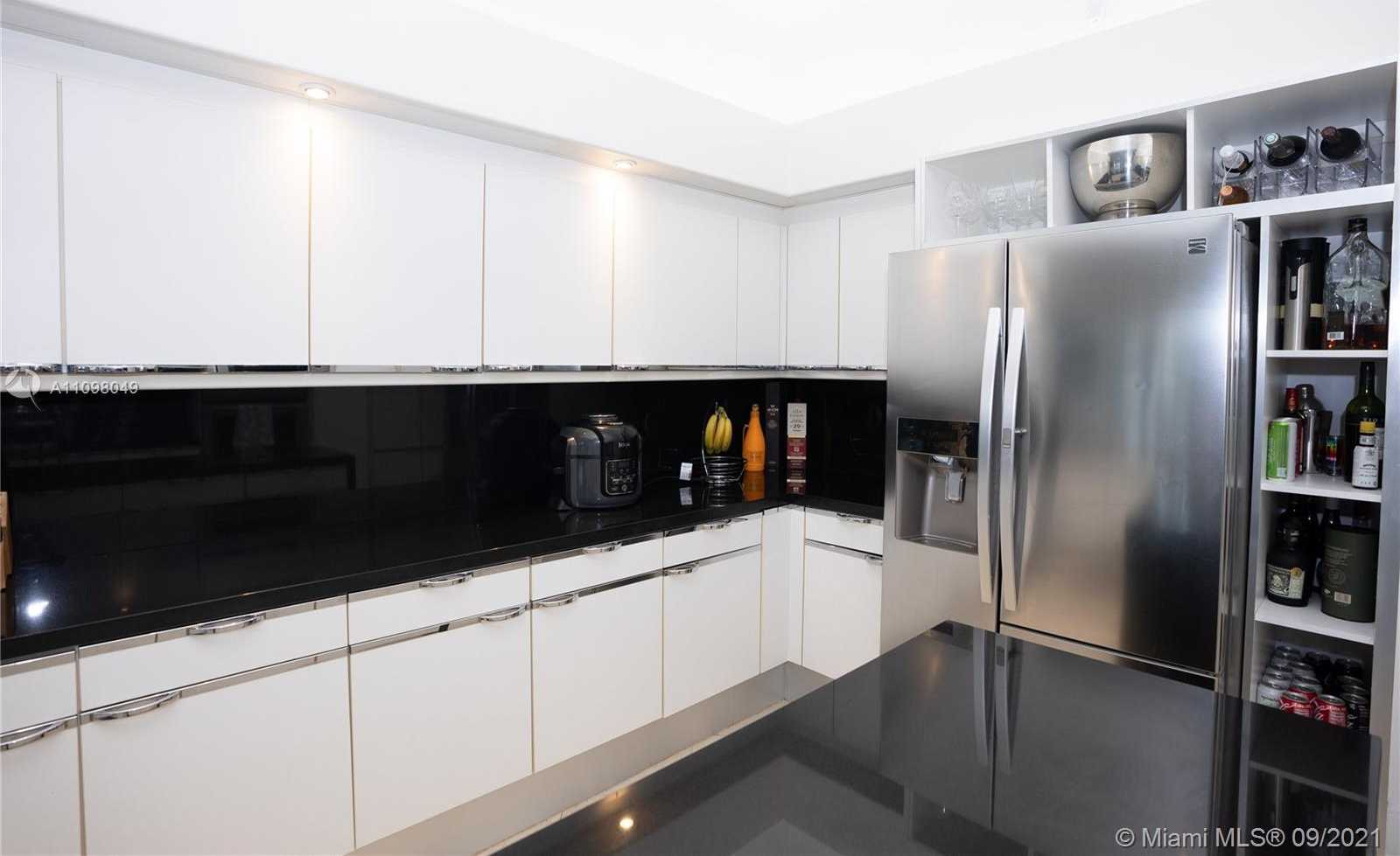 Small Image of 3801 NORTH EAST 207TH ST #TH8, Aventura Number 15