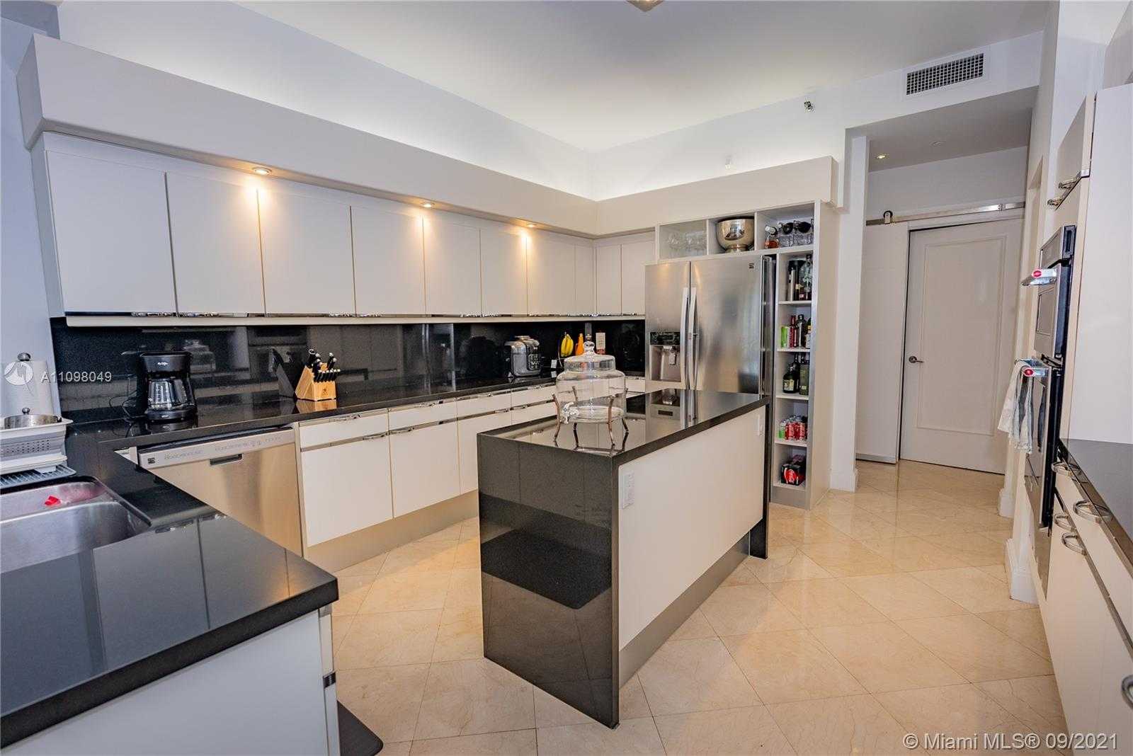 Small Image of 3801 NORTH EAST 207TH ST #TH8, Aventura Number 16