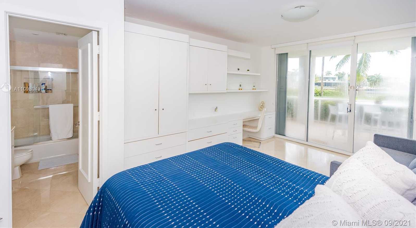 Small Image of 3801 NORTH EAST 207TH ST #TH8, Aventura Number 23