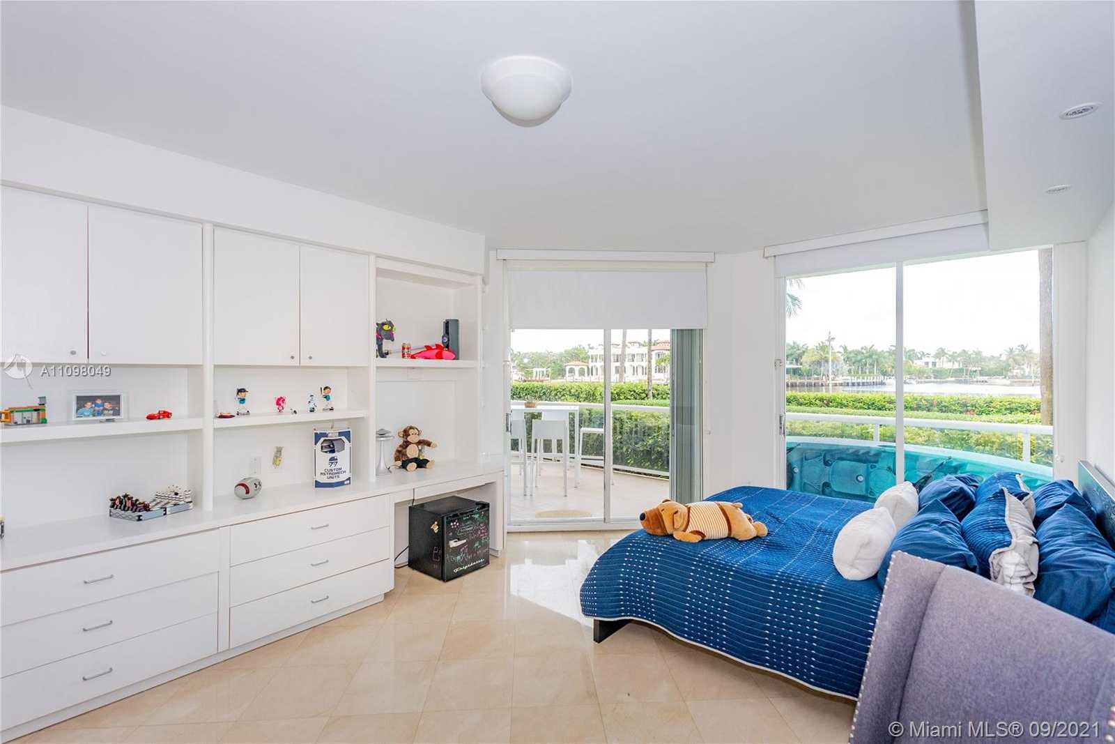Small Image of 3801 NORTH EAST 207TH ST #TH8, Aventura Number 25