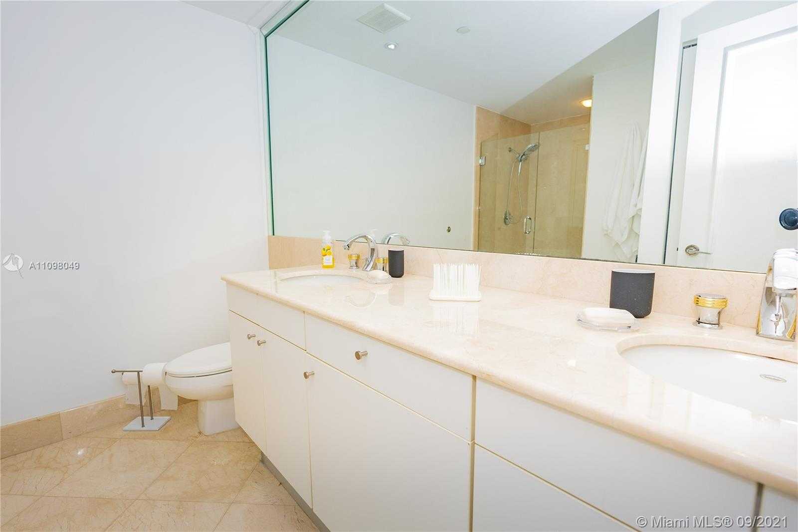 Small Image of 3801 NORTH EAST 207TH ST #TH8, Aventura Number 34