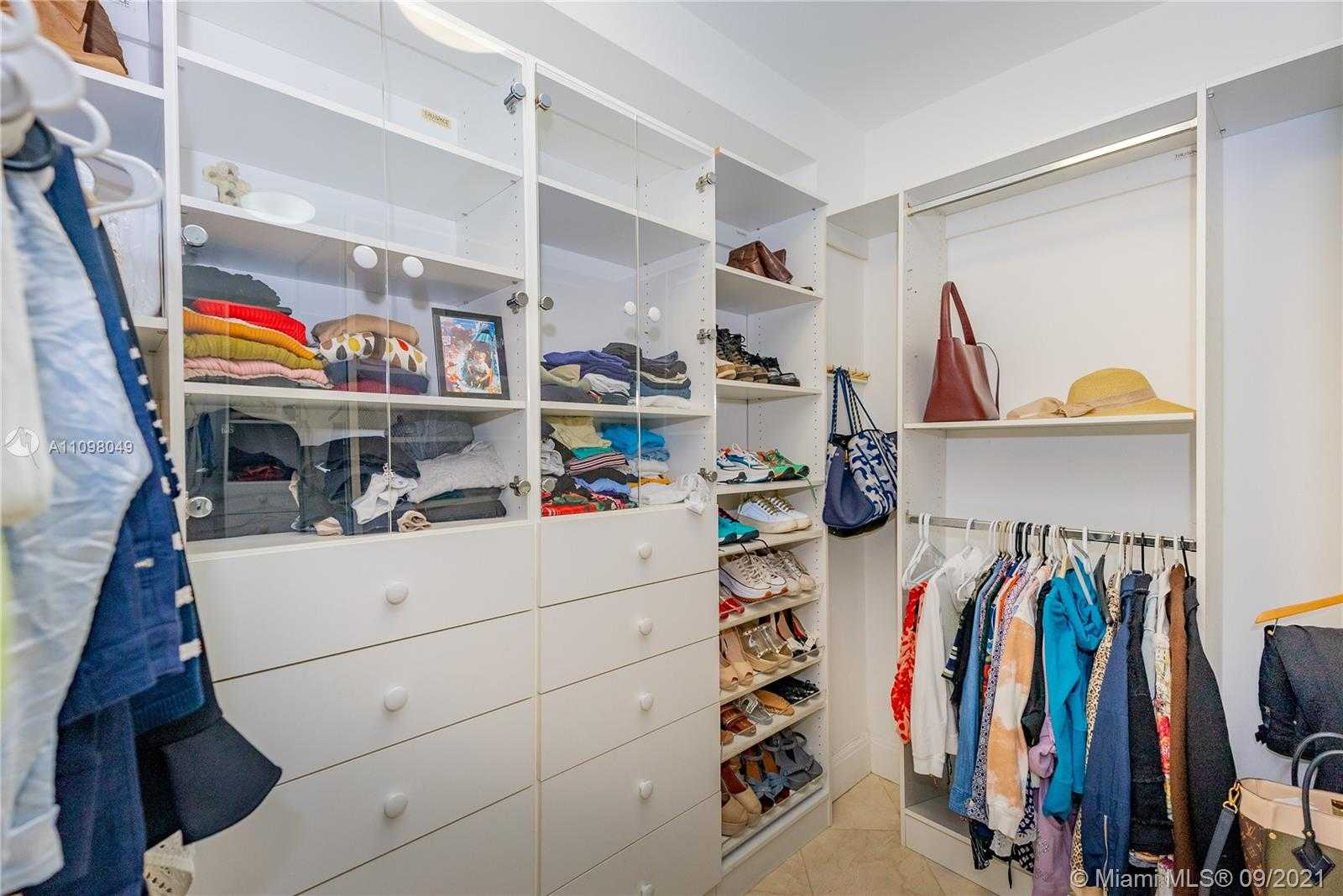 Small Image of 3801 NORTH EAST 207TH ST #TH8, Aventura Number 38