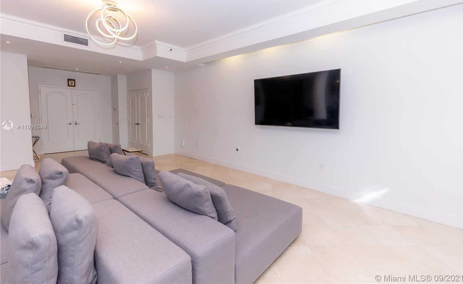 Small Image of 3801 NORTH EAST 207TH ST #TH8, Aventura Number 39