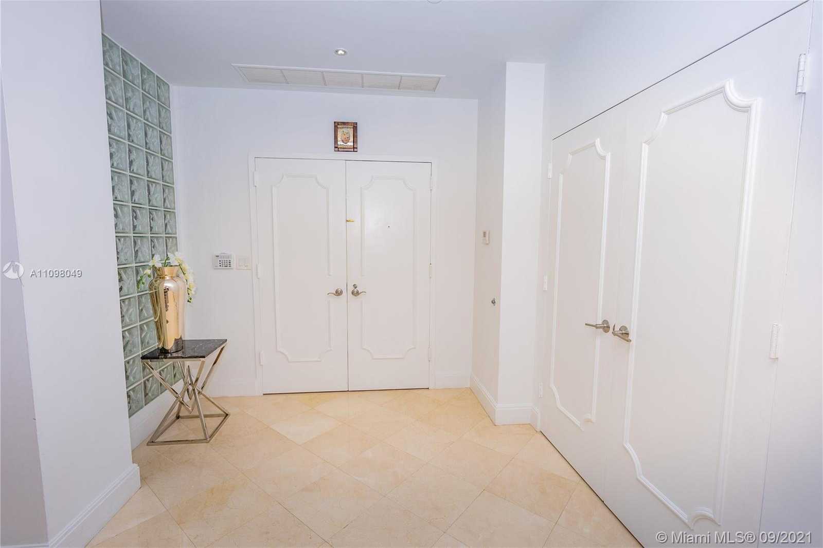 Small Image of 3801 NORTH EAST 207TH ST #TH8, Aventura Number 40