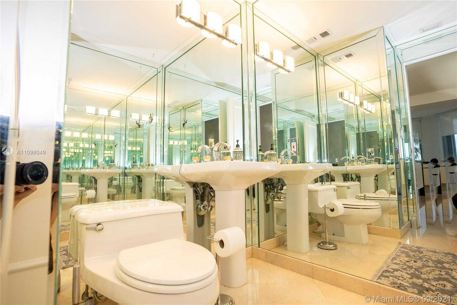 Small Image of 3801 NORTH EAST 207TH ST #TH8, Aventura Number 42