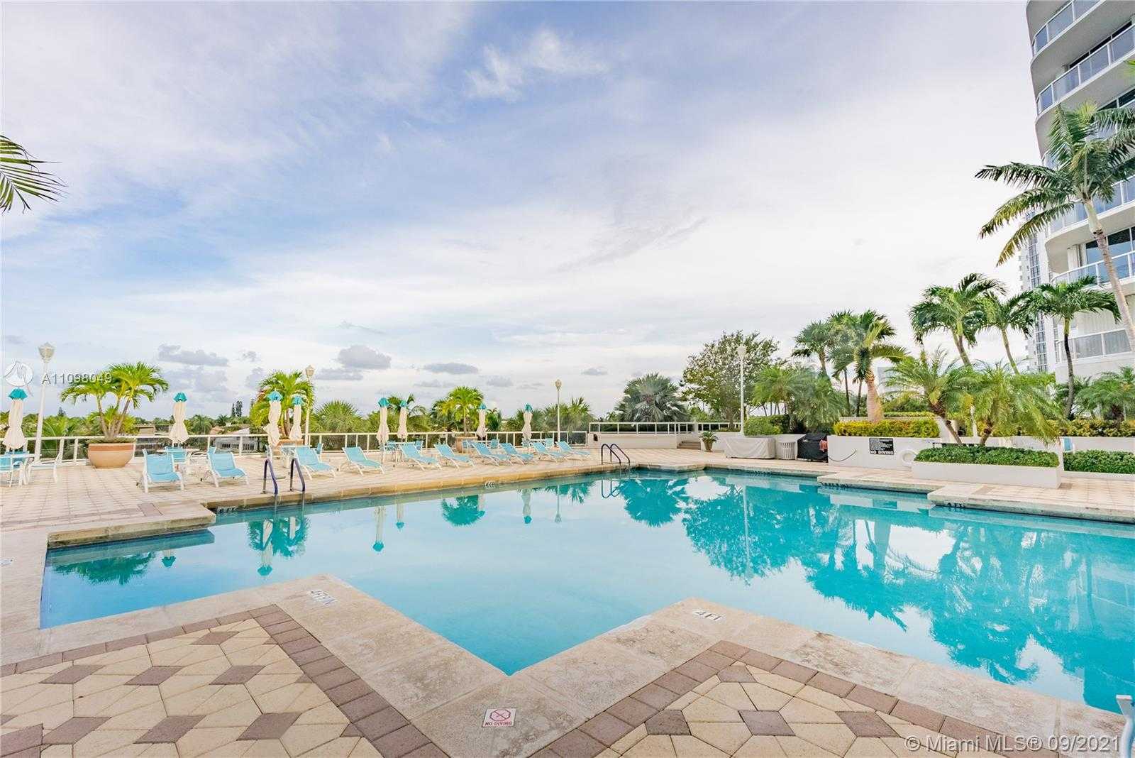 Small Image of 3801 NORTH EAST 207TH ST #TH8, Aventura Number 47