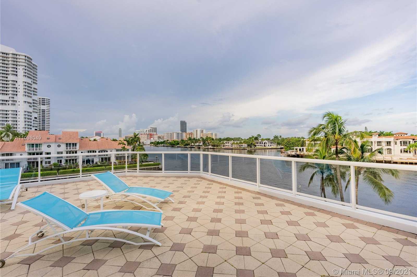 Small Image of 3801 NORTH EAST 207TH ST #TH8, Aventura Number 49