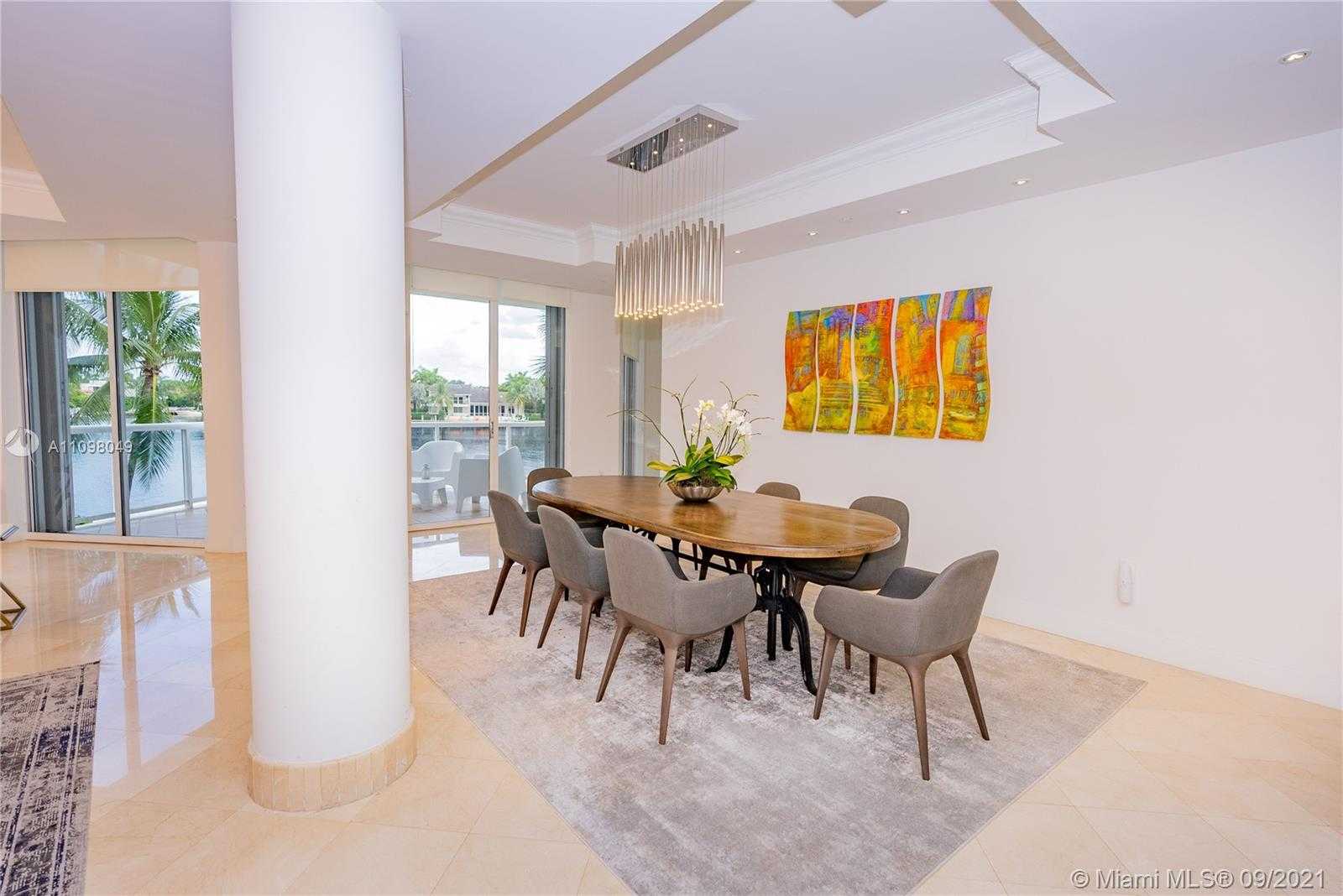 Small Image of 3801 NORTH EAST 207TH ST #TH8, Aventura Number 5