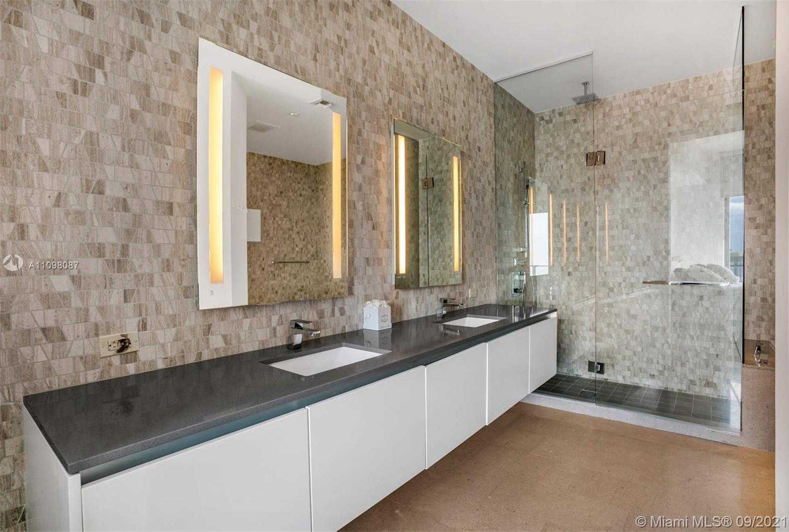 Small Image of 68 SOUTH EAST 6TH ST #4108, Miami Number 10