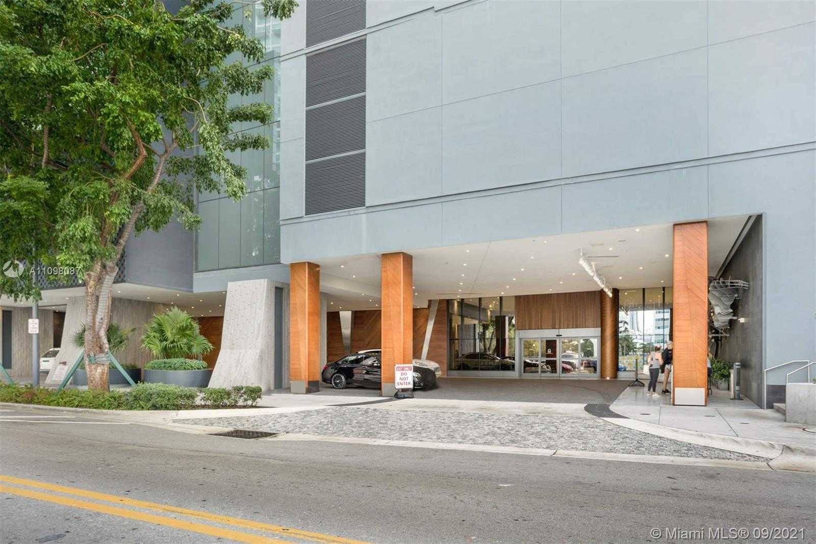 Small Image of 68 SOUTH EAST 6TH ST #4108, Miami Number 17
