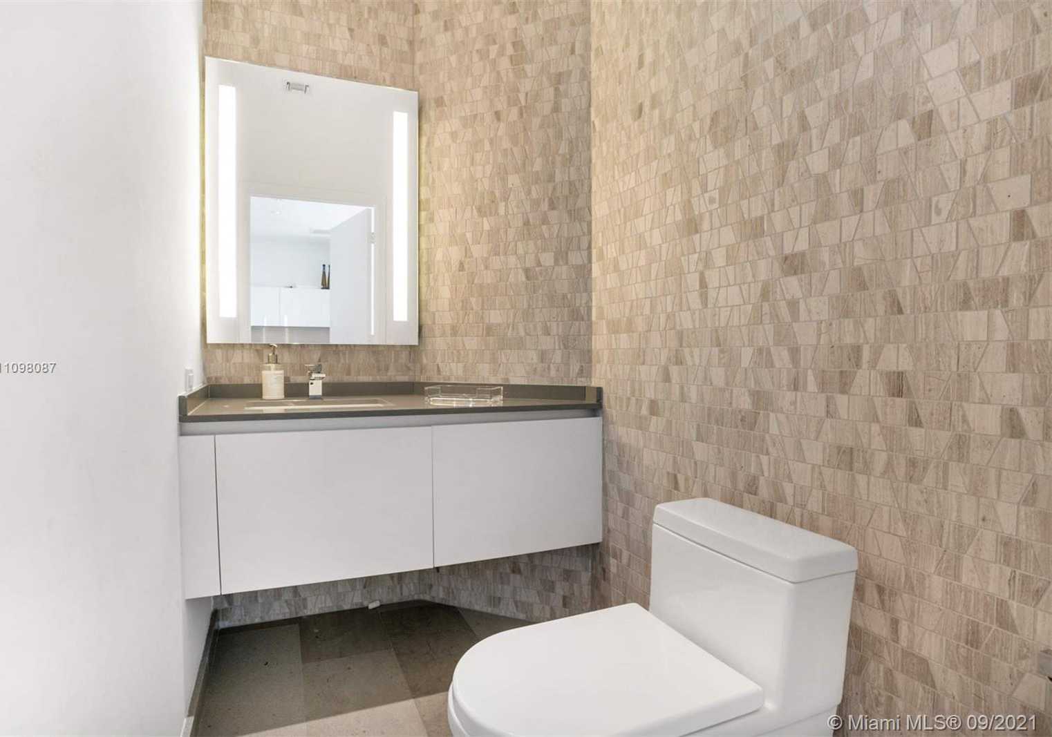 Small Image of 68 SOUTH EAST 6TH ST #4108, Miami Number 9