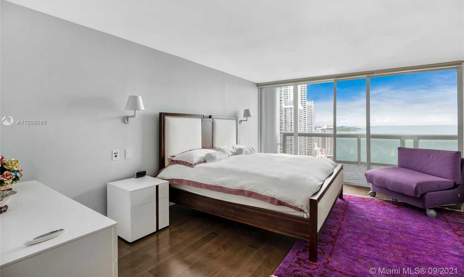 Small Image of 1717 NORTH BAYSHORE DR #D-3934, Miami Number 25