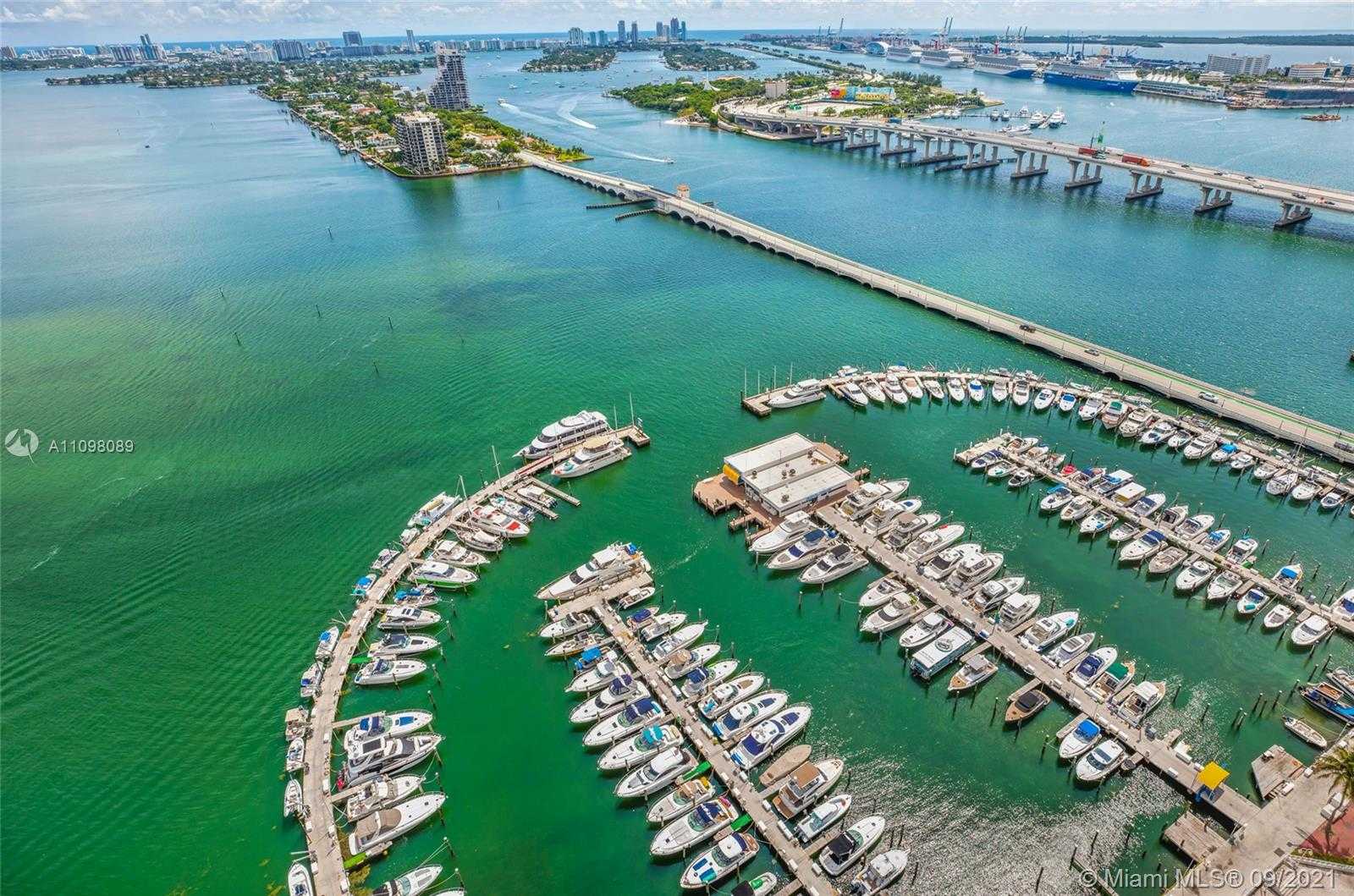 Small Image of 1717 NORTH BAYSHORE DR #D-3934, Miami Number 4